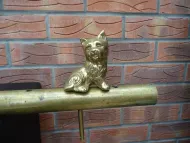 DOG SITTING TILLER PIN